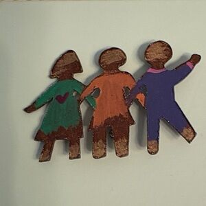 Brooch ‘Three Children’ Handcrafted Metal